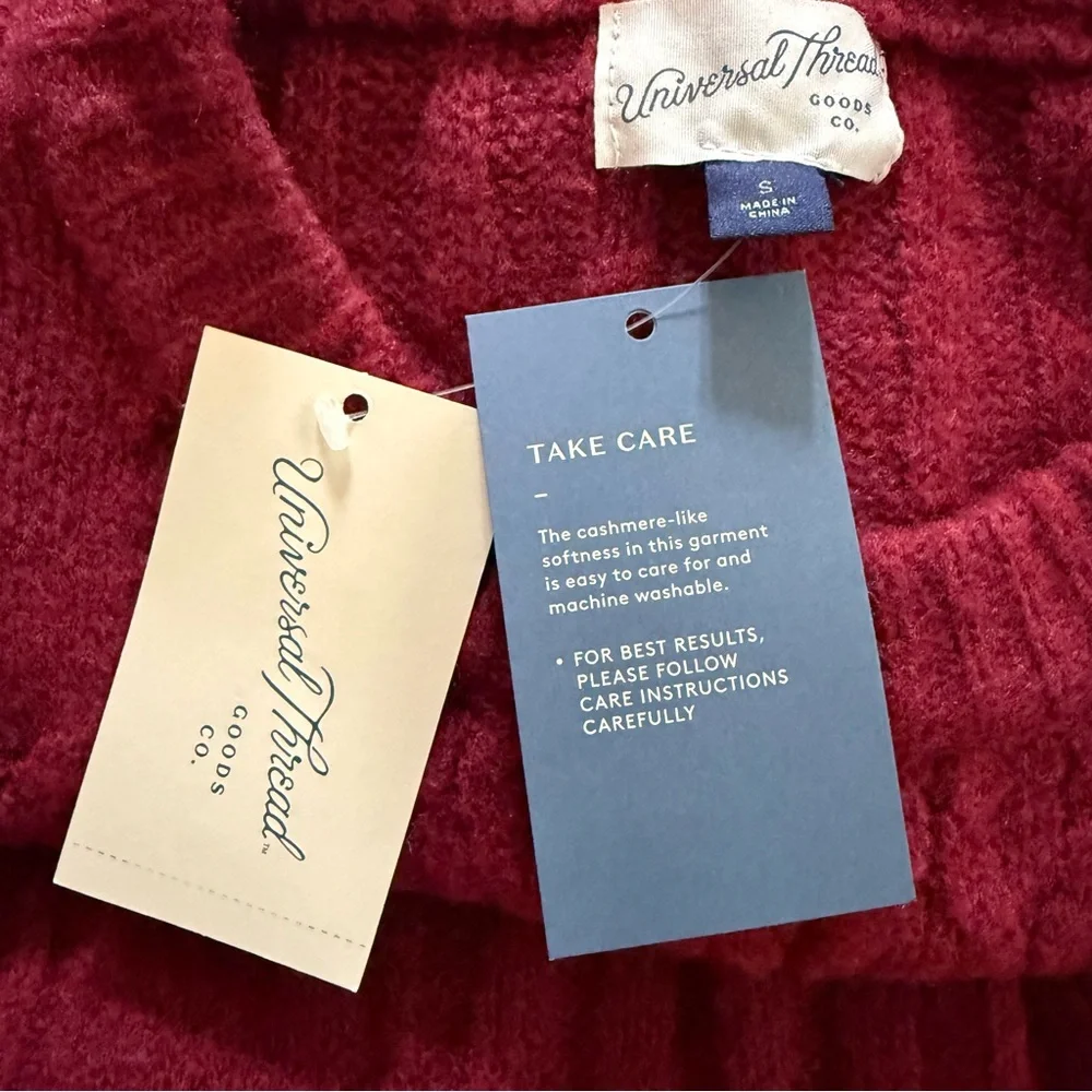 NWT Universal Thread Long Sleeve Cable Knit Mini Maroon Sweater Dress Size Small - Picture 4 of 12